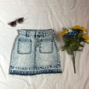 Skirt, kinda short, had pockets,